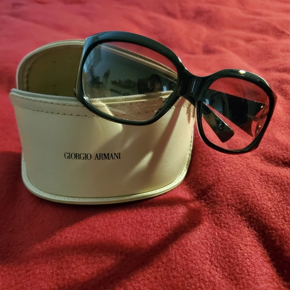 Giorgio Armani sunglasses - Picture 3 of 3